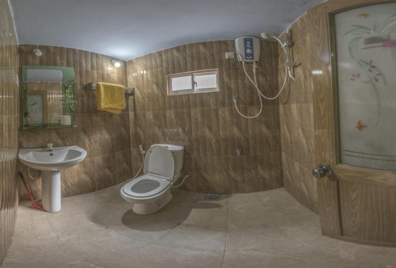 Apple Sara Home Stay Kandy Zewnętrze zdjęcie