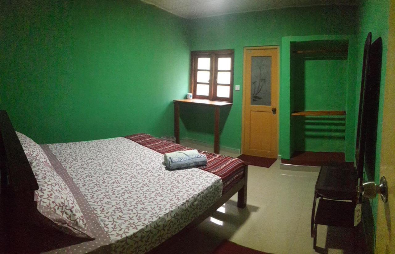 Apple Sara Home Stay Kandy Zewnętrze zdjęcie